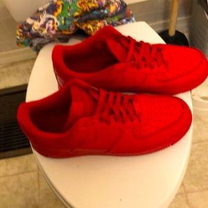 Nike GNiKES’ size 10 1/2